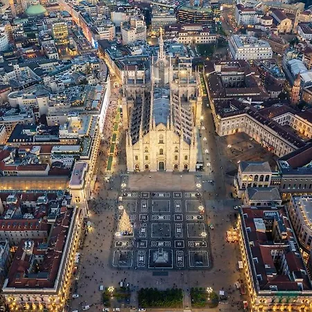 Apartment Duomo 8 Min Walk - Sauna Privata, Design & Wi-fi Milan